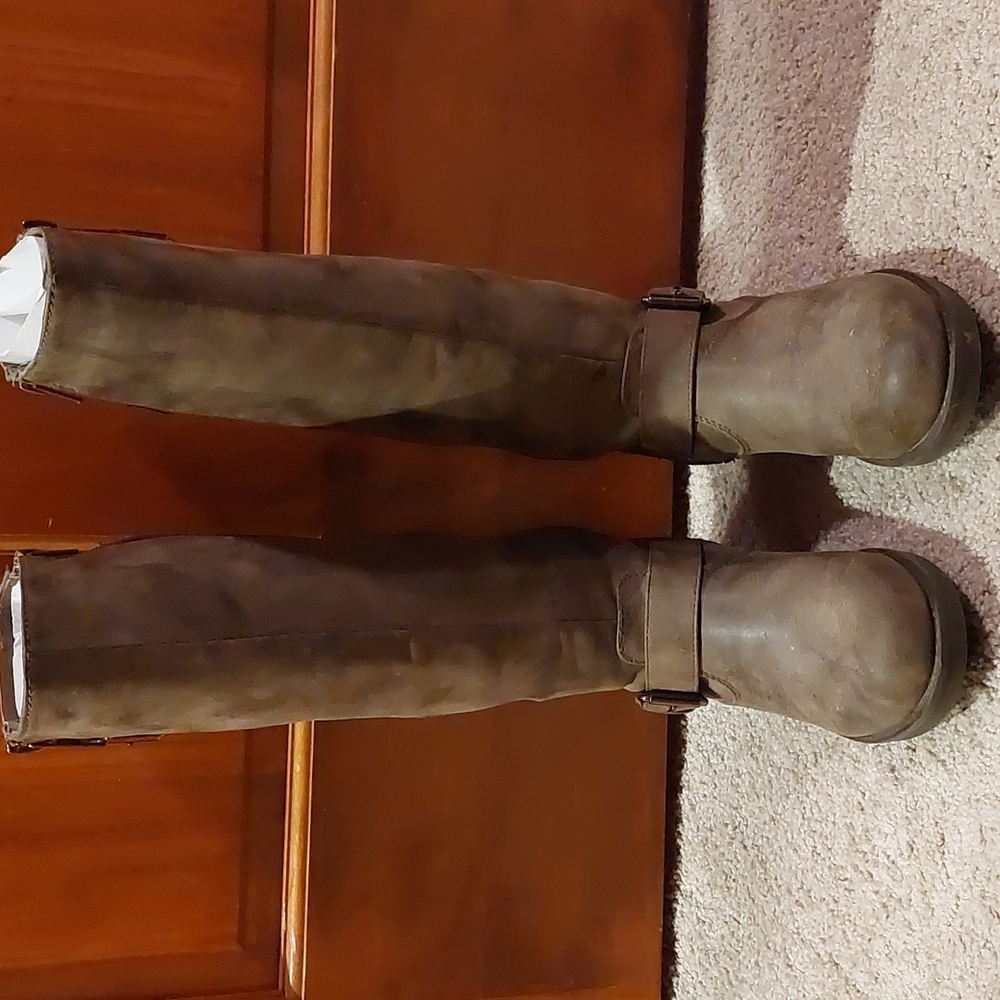 Women's White Mountain boots